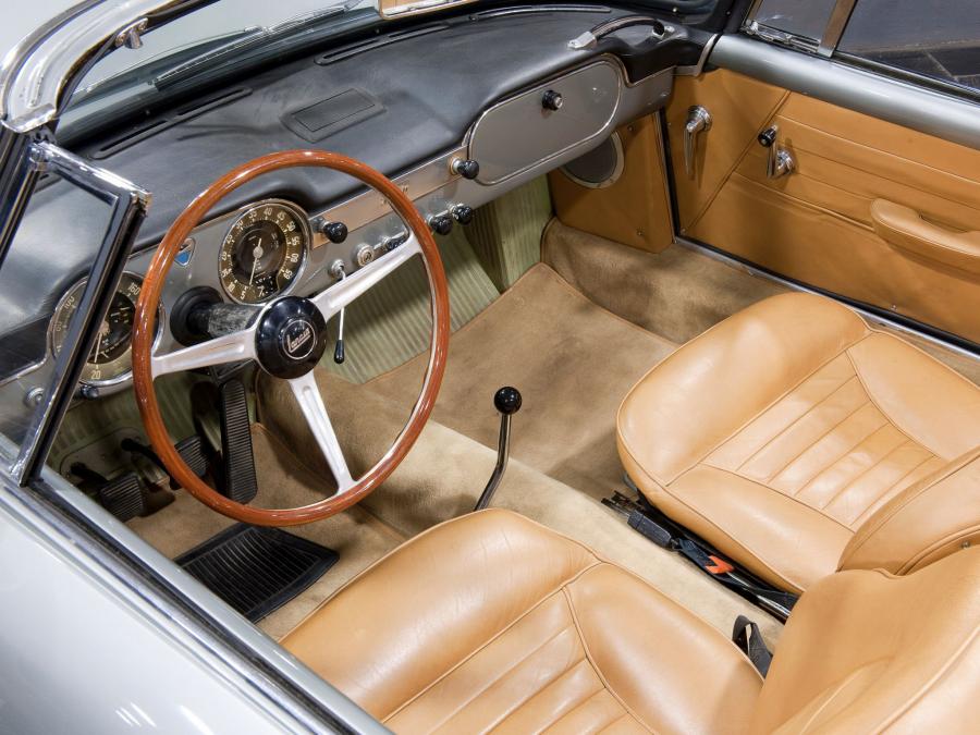  Lancia Flaminia Convertible 1959 года  (фото 11 из 11)